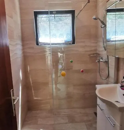 Holiday Prizba Vikendica Prizba